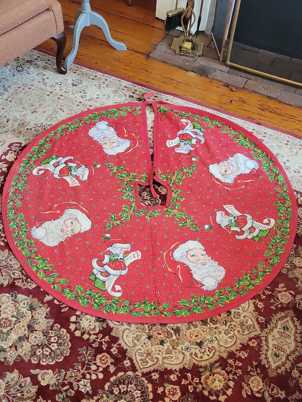 Vintage Handmade Christmas Tree Skirt